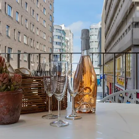 Apartment Huswell - Queen At Sea: Modern 2 Bedroom Ostende